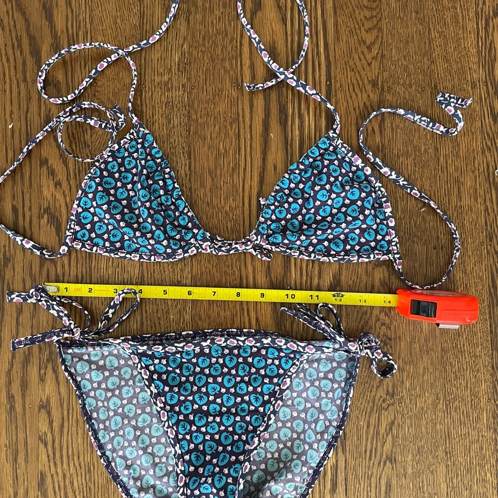LIKE NEW!  bikini BOTTOM ONLY. Hygeine liner intact. MATCHING TOP AVAILABLE. - Picture 2 of 5